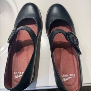 Dansko Black Flats Elegant Everyday Loafers